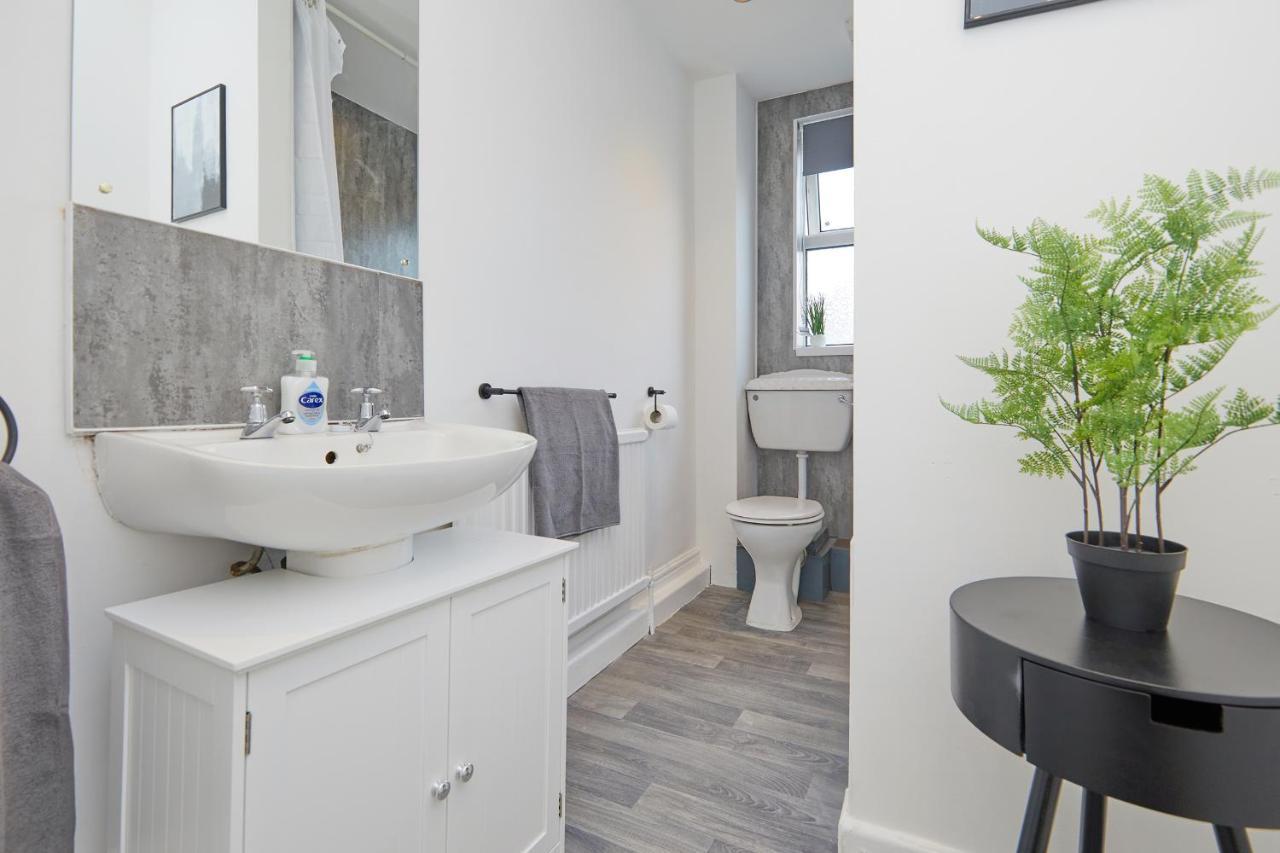 Your Sheffield Stays - Spacious 5 Bedroom House Zewnętrze zdjęcie