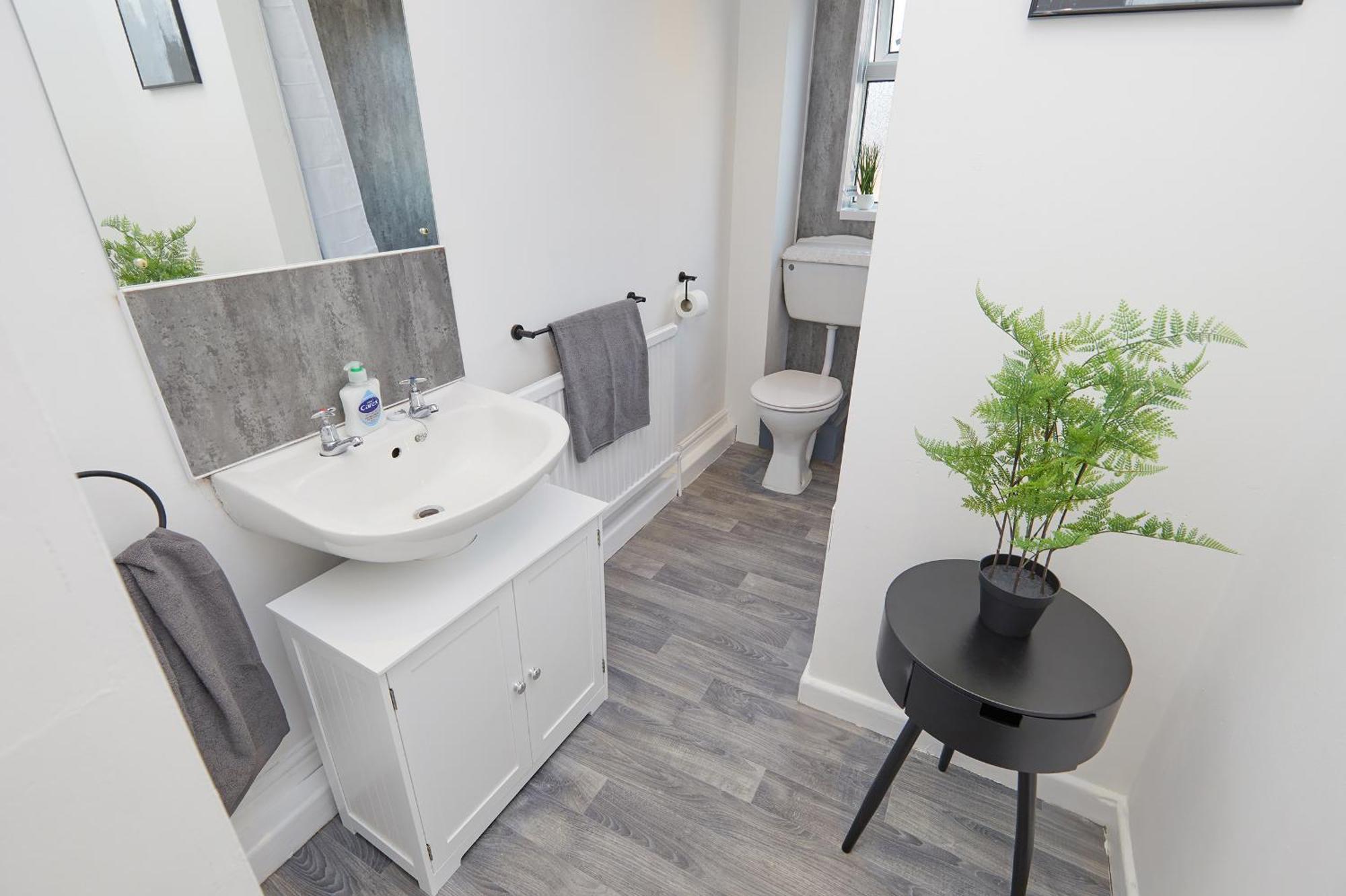 Your Sheffield Stays - Spacious 5 Bedroom House Pokój zdjęcie
